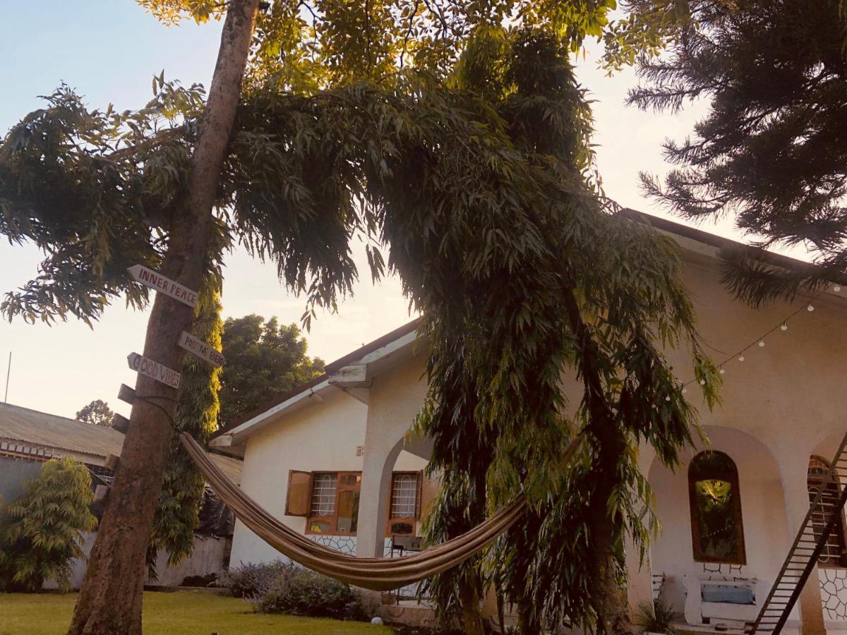 Bed and Breakfast Safari Adventures-House Arusha Exterior foto