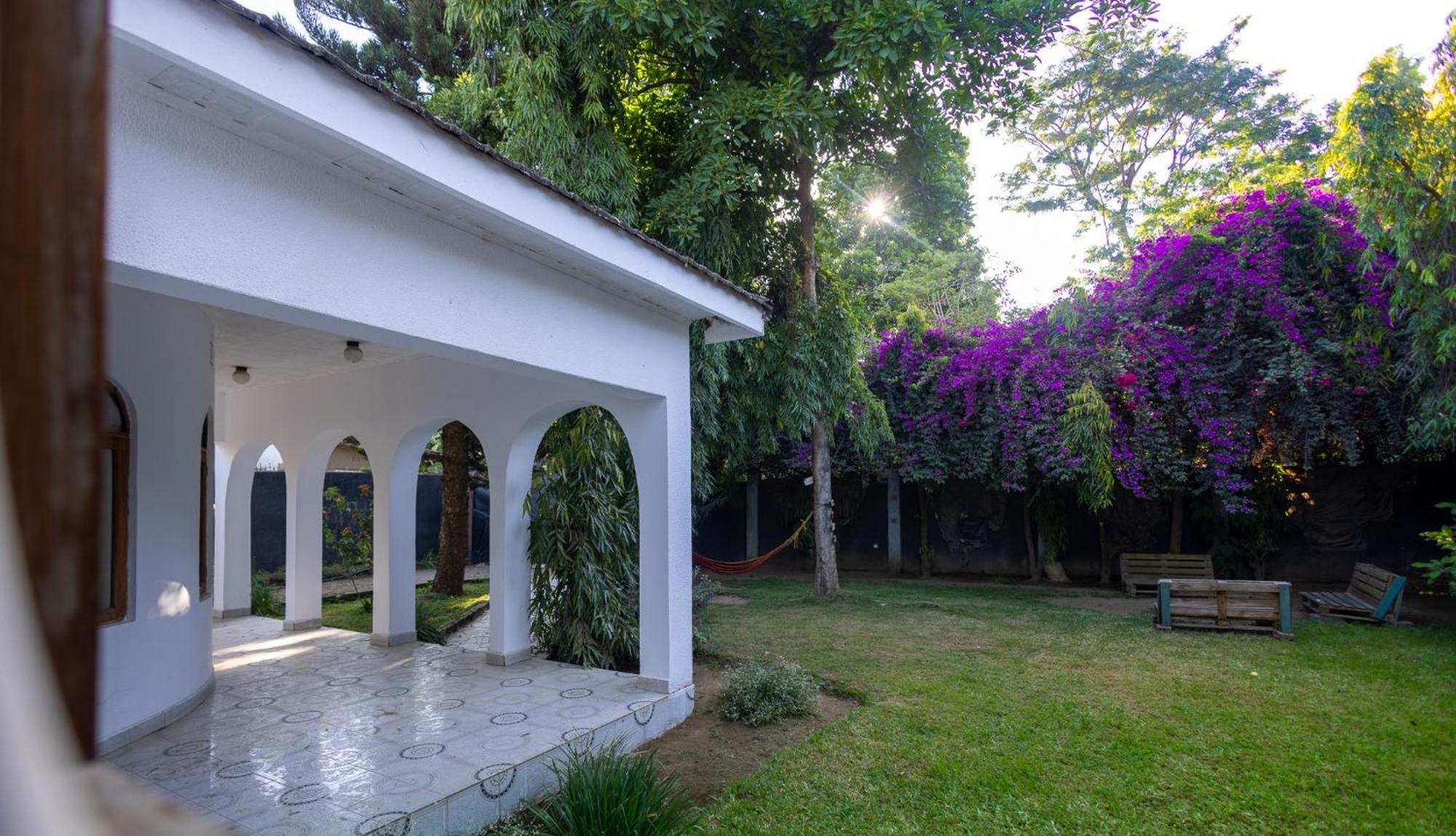 Bed and Breakfast Safari Adventures-House Arusha Exterior foto