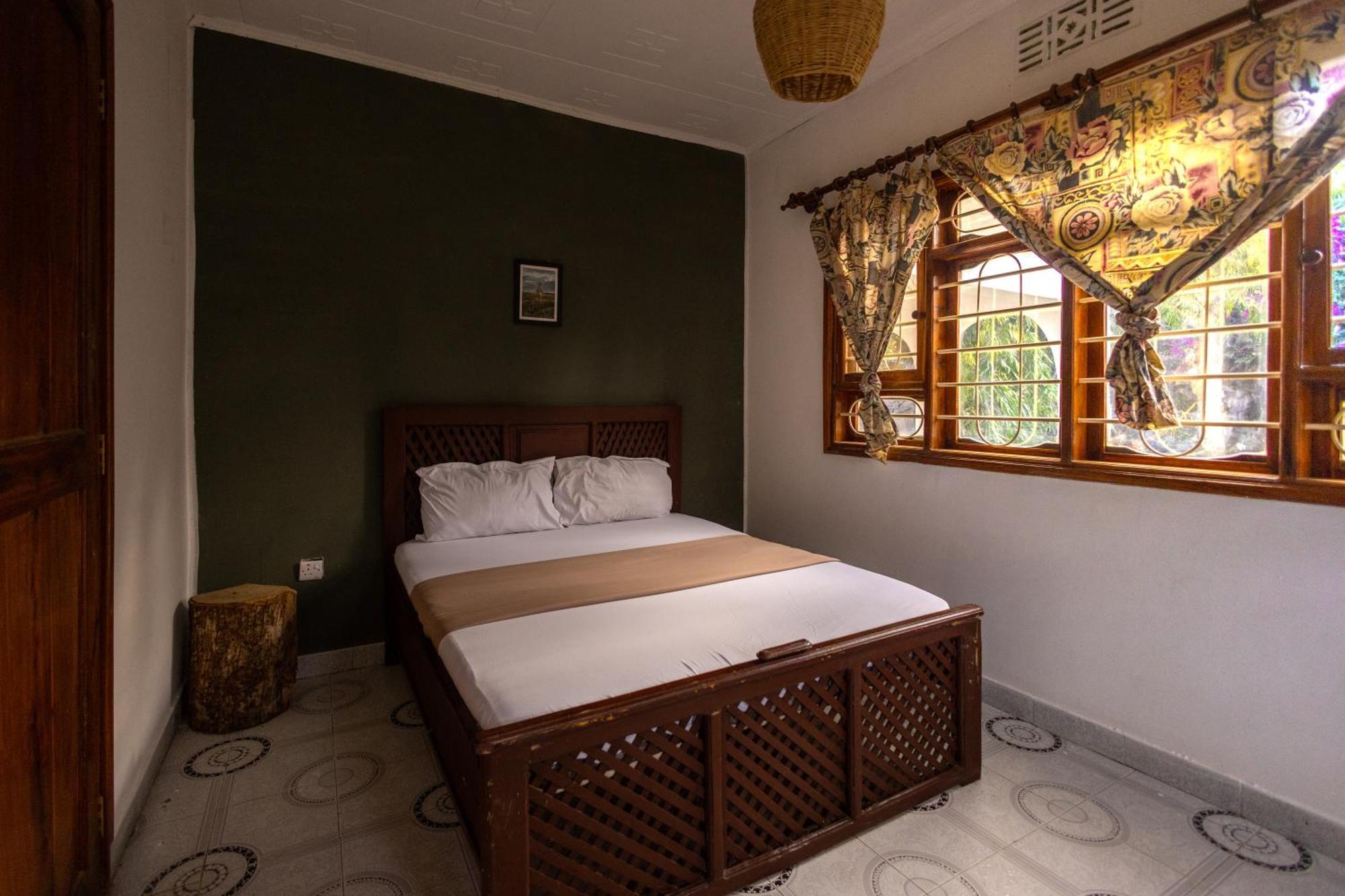 Bed and Breakfast Safari Adventures-House Arusha Exterior foto
